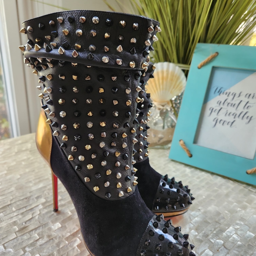 🚨 Christian Louboutin Spike Wars 120 Ankle Booties🚨 Signature Red Sole